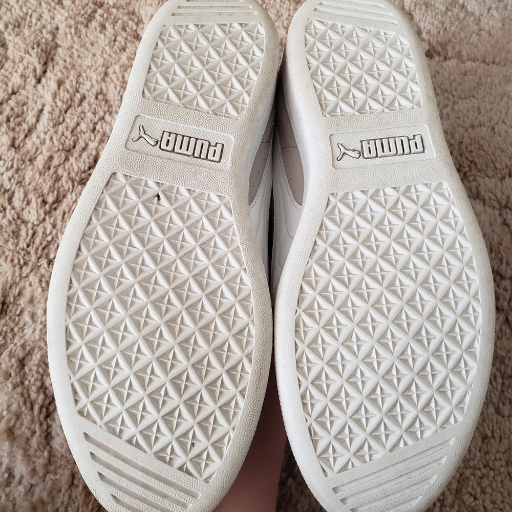 Suede Vickky sneakers, light gray. Women's 9.5 - Picture 6 of 7